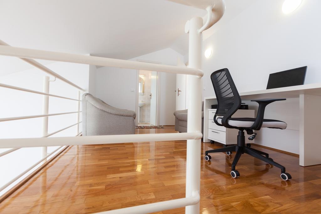 New Gallery Apartment With Beautiful View Башка-Вода Екстер'єр фото